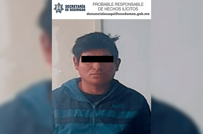 Detienen a joven con droga en Xalatlaco